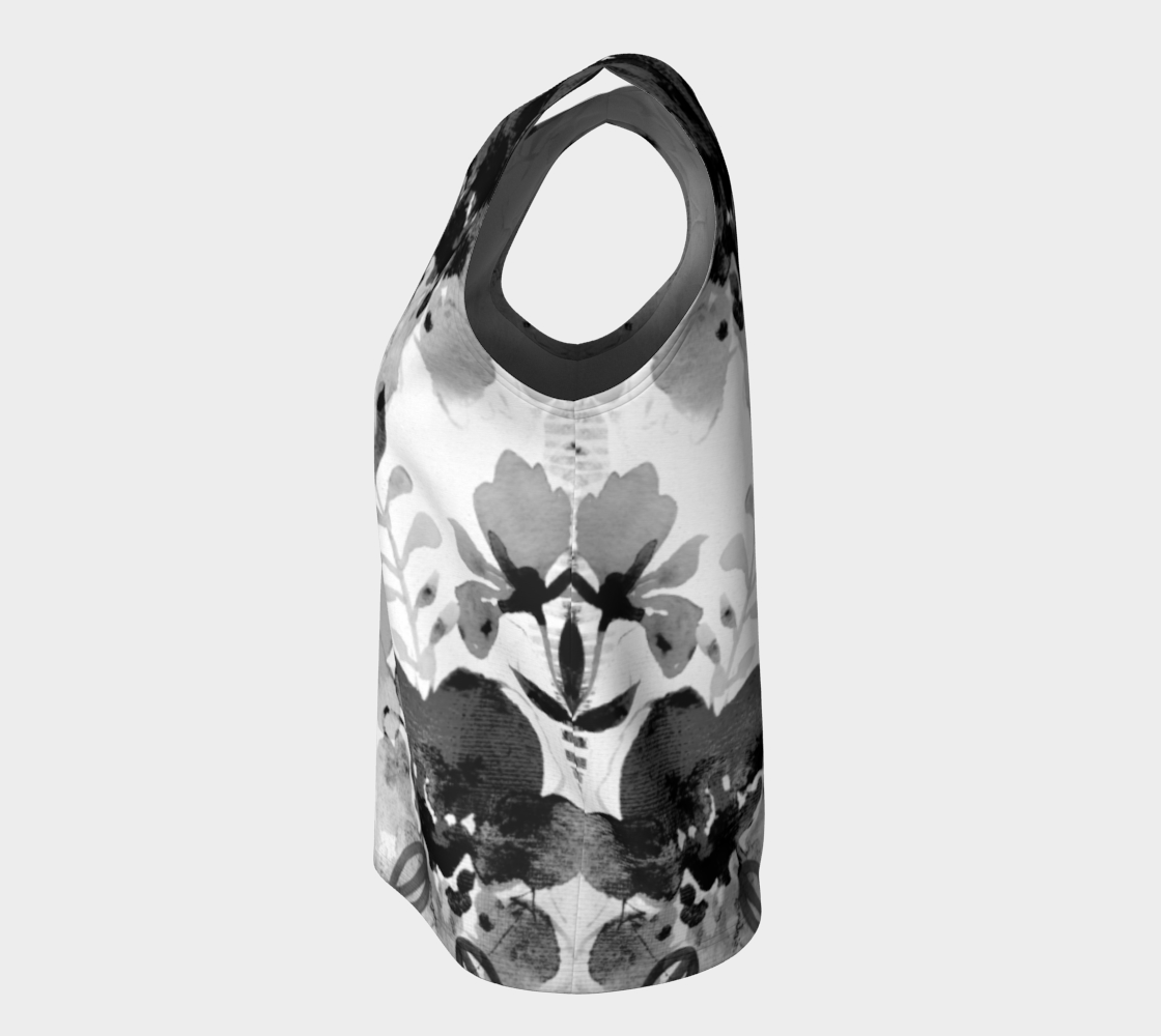 I Am A Queen Loose Tank by Deloresart in Greyscale - deloresartcanada
