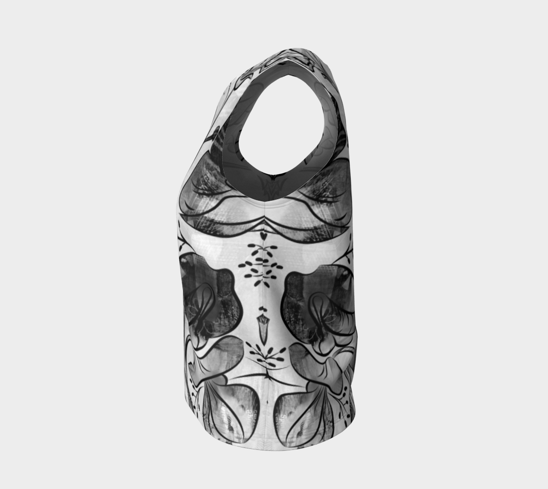 Queen Sweet Pea Loose Tank in Greyscale - deloresartcanada
