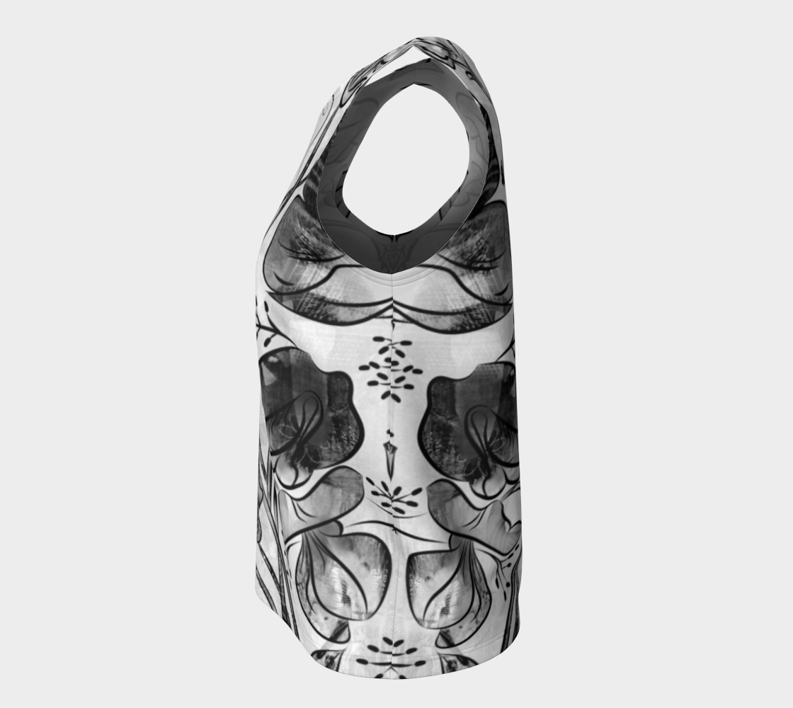 Queen Sweet Pea Loose Tank in Greyscale - deloresartcanada